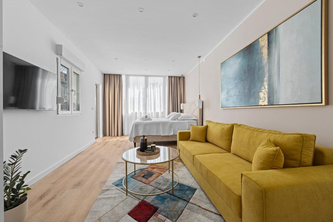 Giardini M Studio Apartments Pula Ngoại thất bức ảnh